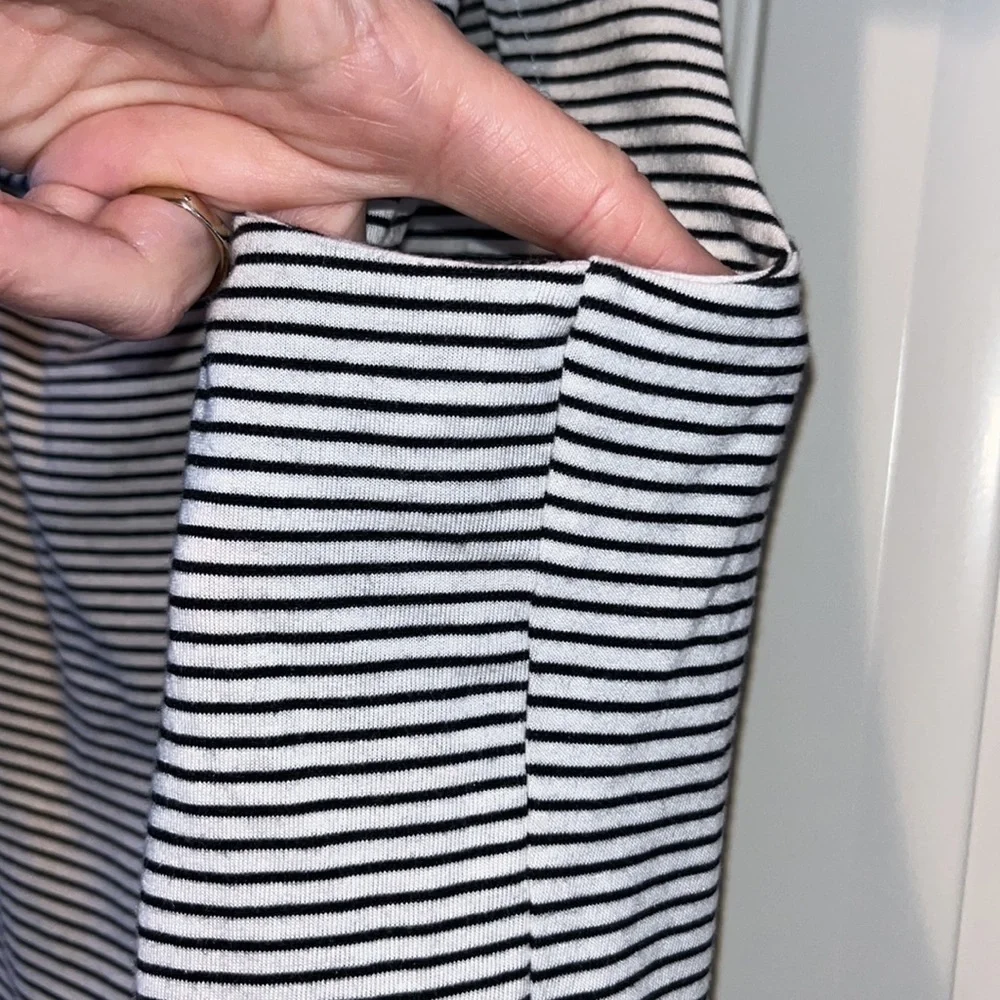 BLACK white stripe cotton blend sleeveless banana republic factory top bow XL